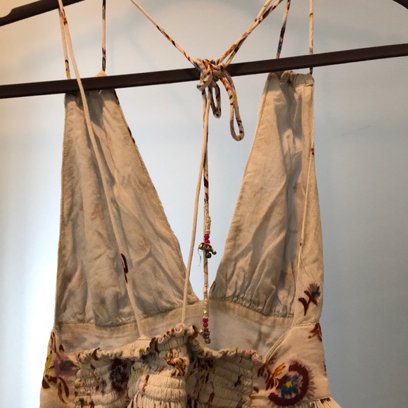 Low cut and open back summer dress - Picture 5 of 5